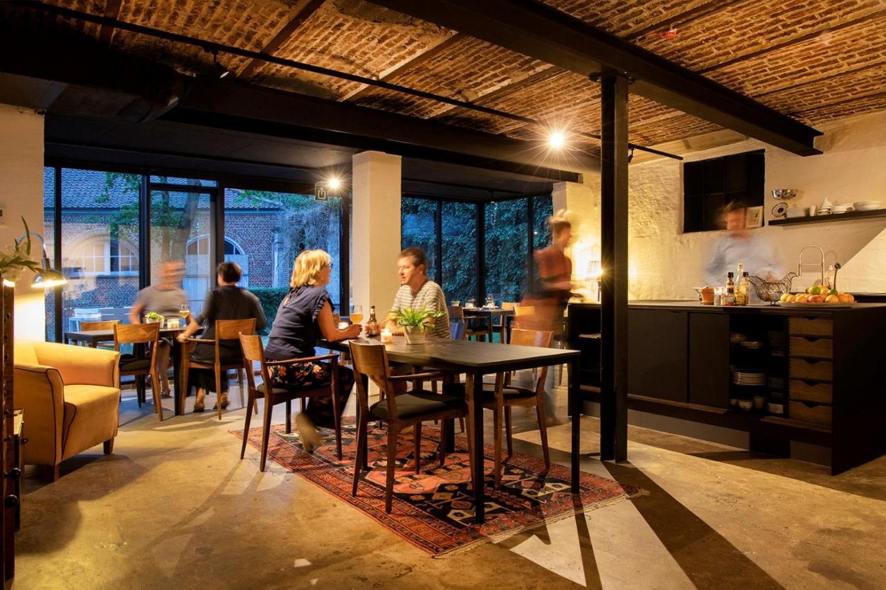 Broel4 Bed & Breakfast คอร์ตไรก์ ภายนอก รูปภาพ